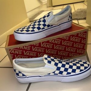 Classic Check slip on blue and white vans.
